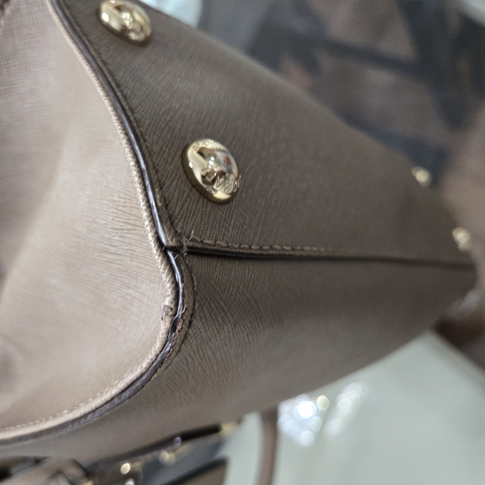 Michael Kors Hamilton Taupe Satchel - Picture 12 of 16